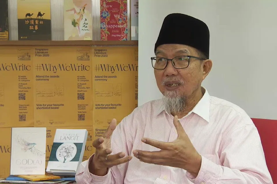 JAMAL ISMAIL: Menghasilkan karya ‘Ombak Selatan’ untuk televisyen dengan teksnya menjejak kehidupan keluarga di Pulau Sudong dan Pasir Panjang yang menemui cahaya baru di kawasan kejiranan baru dengan landskap emosi terasa daripada setiap penjelasan kata-kata.