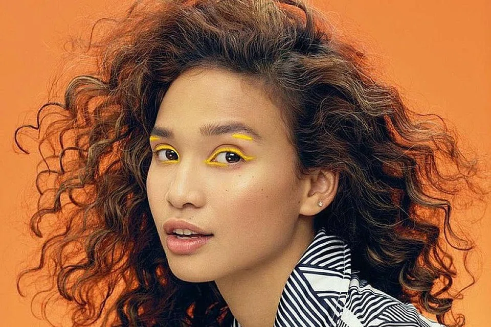PERCUBAAN PERTAMA: Iman Fandi yang kini bergelar ikon media sosial bagi beberapa jenama memang meminati muzik tetapi hanya baru-baru ini diberi peluang merakam lagu 'Stay Home' tentang kepentingan duduk di rumah sewaktu wabak Covid-19. - Foto ZANTZ