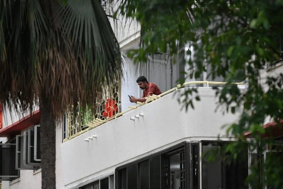 Kempen Transient Workers Count Too (TWC2) telah membantu lebih 90,000 pekerja asing sejauh ini. - Foto FAIL ST 