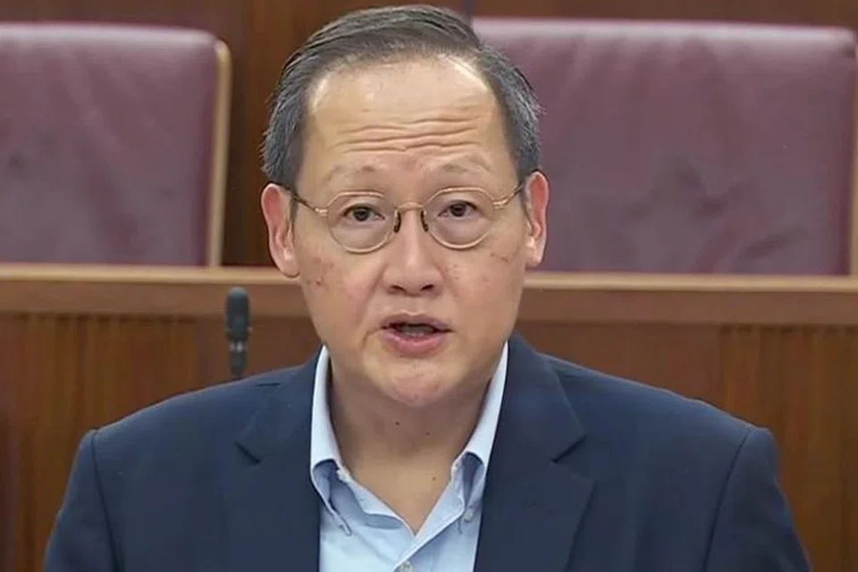 ​​​​​​​- Menteri Tenaga Manusia, Dr Tan See Leng.