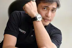 ADI PUTRA: Menurut pelakon dari Singapura ini, beliau sememangnya terlalu sibuk, malah baru sahaja pulang dari Arab Saudi kerana menguruskan keperluan jemaah umrah. - Foto fail