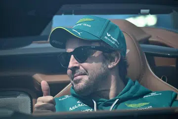 Pemandu Formula Satu (F1) pasukan Aston Martin, Fernando Alonso, menyatakan keinginannya untuk terus berlumba bagi musim akan datang. 