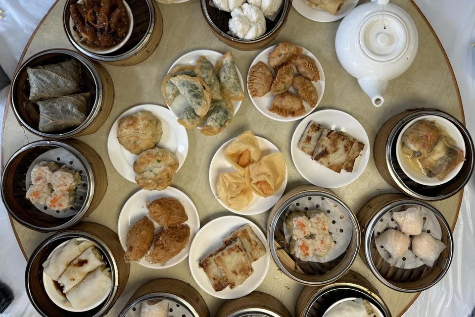 Restoran ini terkenal dengan hidangan dim sum autentik, menjadikannya satu-satunya tempat di bandar ini dengan anda boleh menikmati hidangan klasik Kantonis yang halal. 
