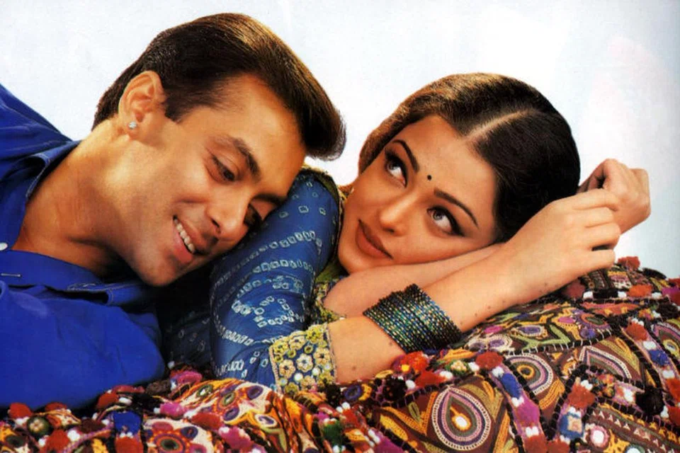 BEKAS KEKASIH: Aishwarya Rai (kanan) dianggap gandingan serasi Salman Khan dalam filem tetapi selepas mereka putus cinta, tiada lagi peluang melihat mereka bekerjasama atas permintaan Aishwarya.