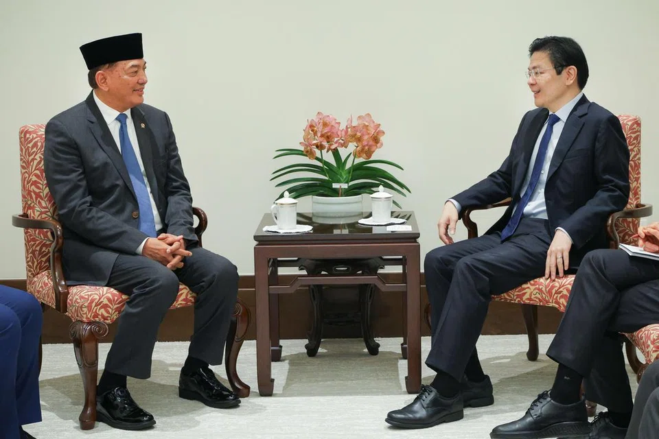 Menteri Pertahanan Indonesia, Leftenan-Jeneral (LG) (Bersara) Sjafrie Sjamsoeddin, yang berada di Singapura bersama delegasi pegawai kanan Indonesia, bertemu Perdana Menteri merangkap Menteri Kewangan, Encik Lawrence Wong, pada 20 Januari.