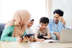Setiap anak adalah amanah dan anugerah yang memerlukan didikan berlandaskan kasih sayang, kesabaran dan panduan Islam agar mereka membesar dengan jati diri yang positif.