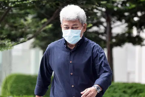 Mohd Razif Radi,  yang bukan guru agama Islam di bawah Skim Pengiktirafan Asatizah (ARS), mengajar pengikutnya berjudi dibenarkan dan lelaki dan wanita boleh melakukan “nikah batin”