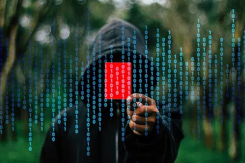 TANGANI ANCAMAN 'RANSOMWARE': Peratusan pertubuhan Singapura yang melaporkan sekurang-kurangnya satu serangan pada tahun lalu juga meningkat daripada 60 peratus dalam laporan tahun lalu kepada 80 peratus tahun ini. - Foto hiasan fail