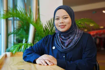 biasiswa MHA, Nur Atiqah Abdul Razak, kerjaya perkhidmatan awam