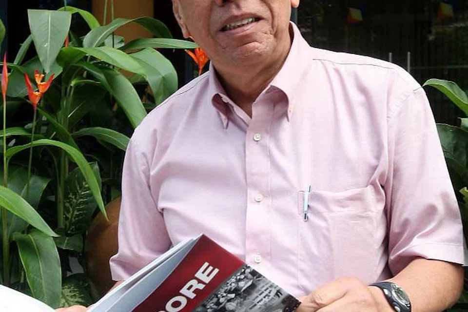 JASA DIIKTIRAF: Encik Zulkefle Abdul Rahman pada 2008, semasa gambarnya diambil apabila beliau memenangi Bintang Bakti Masyarakat. 
