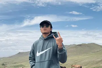 Encik Azizi Syafiq di padang rumput Mongolia.