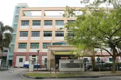 TAWAR PROGRAM BARU: Seramai 26 pelajar Madrasah Aljunied Al-Islamiah kini mengikuti Program Diploma International Baccalaureate (IB). - Foto fail