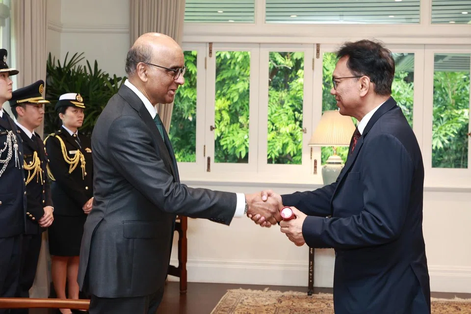 Presiden Tharman Shanmugaratnam, Azhar Othman, NMP