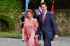 BERPISAH: Perdana Menteri Canada, Encik Justin Trudeau, mengumumkan pada Rabu bahawa beliau dan isteri, Cik Sophie Gregoire, akan berpisah. 