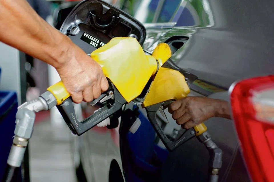 Penyasaran subsidi petrol RON95 yang dicadangkan dalam Belanjawan Malaysia 2025 untuk dilaksanakan pada pertengahan 2025, menjadi antara bualan hangat pengguna di negara itu.