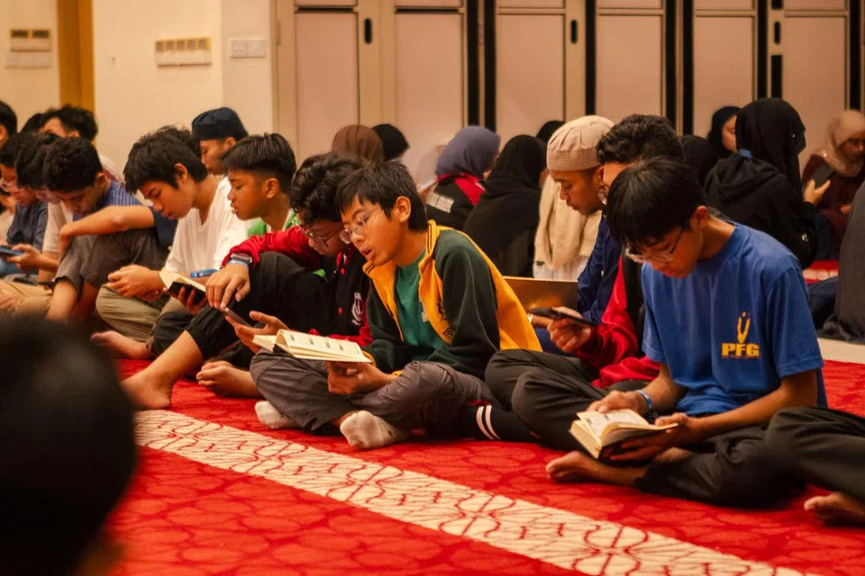 Program Cabaran Belia Ramadan (RYC) anjuran SalamSG bertujuan mengeratkan hubungan belia dengan masjid dan agama melalui pelbagai kegiatan menarik selama dua hari.