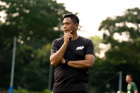 Ketua Jurulatih Young Lions, Firdaus Kassim, berkata keseimbangan antara masa permainan dengan gabungan pemain tempatan dan import mampu meningkatkan mutu Young Lions.