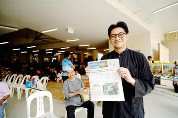 Berita Harian, Kompak, Masjid Singapura, pengedaran BH percuma, Masjid Khalid, inisiatif BH, pembaca berita Melayu Singapura, gaya hidup kompak.