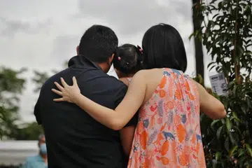 MELINDUNGI ANAK-ANAK: Sebagai sebahagian rangka kerja kaunseling  Mahkamah Syariah, proses mewawancara anak-anak berusia tujuh tahun ke atas yang penjagaannya dipertikaikan sedang ibu bapa mereka menjalani proses perceraian telah dipertingkat sejak September 2022. Wawancara itu dahuluya dikendalikan oleh presiden mahkamah seorang diri, tetapi kini dikendalikan bersama ketua kaunselor mahkamah.