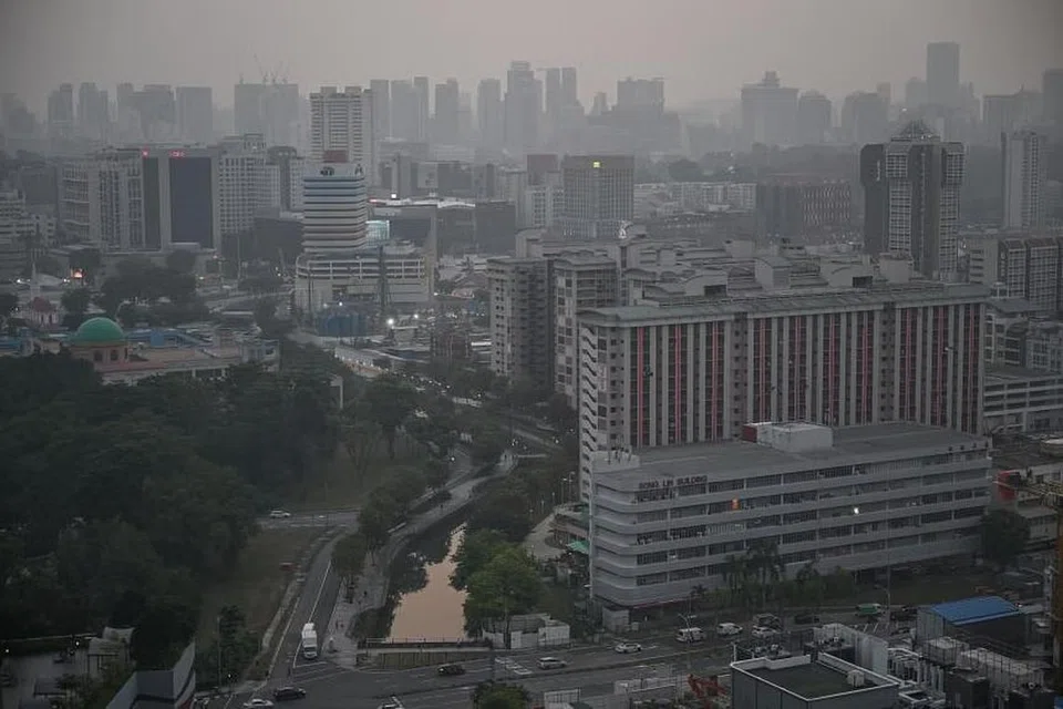Jerebu di kawasan tengah Singapura pada 7 Oktober 2023. Pemanasan El Nino adalah penyumbang utama kepada keadaan jerebu yang kurang teruk pada 2023 di Indonesia, Singapura dan Malaysia. 