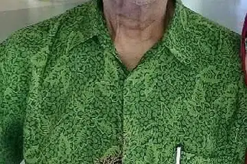 ALLAHYARHAM CIKGU AZIZ: Rebah semasa berada di sebuah pusat pemulihan di Kampung Admiralty kelmarin dan kemudian dikejarkan ke Hospital Khoo Teck Puat (KTPH). - Foto ihsan KELUARGA AZIZ FAKIR
