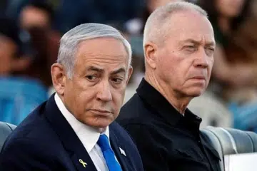 Perdana Menteri Israel, Encik Benjamin Netanyahu (kiri), dan mantan menteri pertahanannya, Encik Yoav Gallant, berdepan dengan waran tangkap yang dikeluarkan Mahkamah Jenayah Antarabangsa (ICC) pada 21 November.