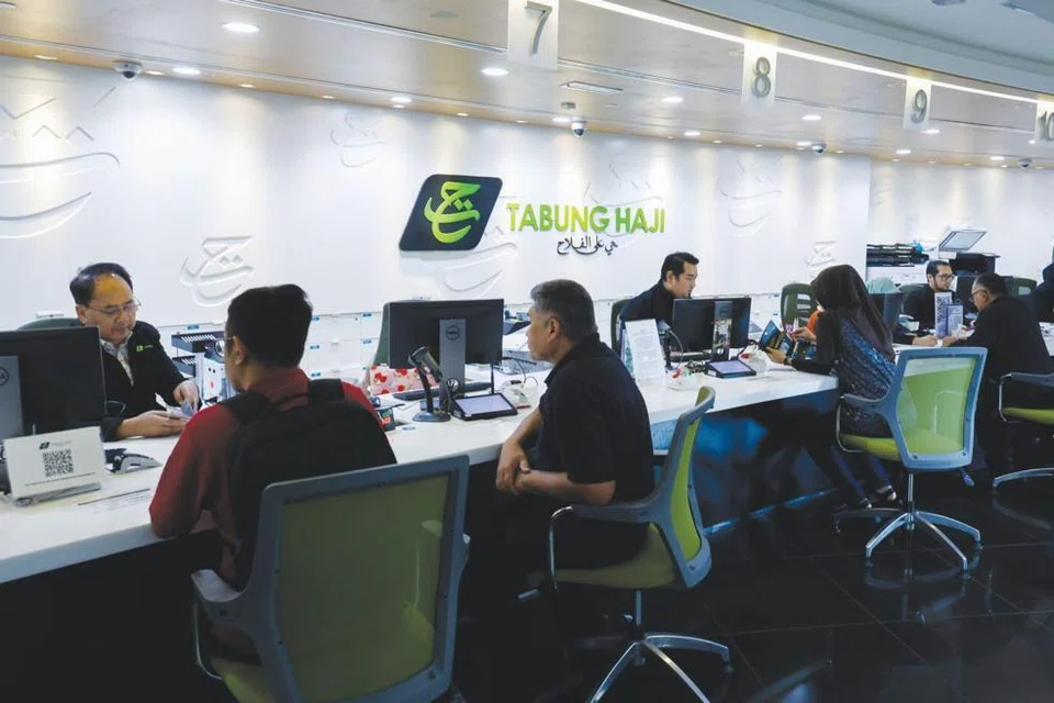 Lembaga Tabung Haji (TH) yang diiktiraf sebagai antara badan pengurusan dana haji paling cekap dalam kalangan negara Islam itu, dilaporkan mengalami kerugian yang menyebabkan defisitnya melonjak kepada RM10 bilion.