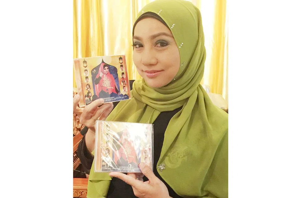 KIAN SIBUK: Meskipun sesetengah lagu Noraniza Idris sudah ada dalam spotify, album Ria Aidilfitri yang dijangka mendapat sambutan baik akan dilancarkan Khamis ini. - Foto ihsan NORANIZA IDRIS
