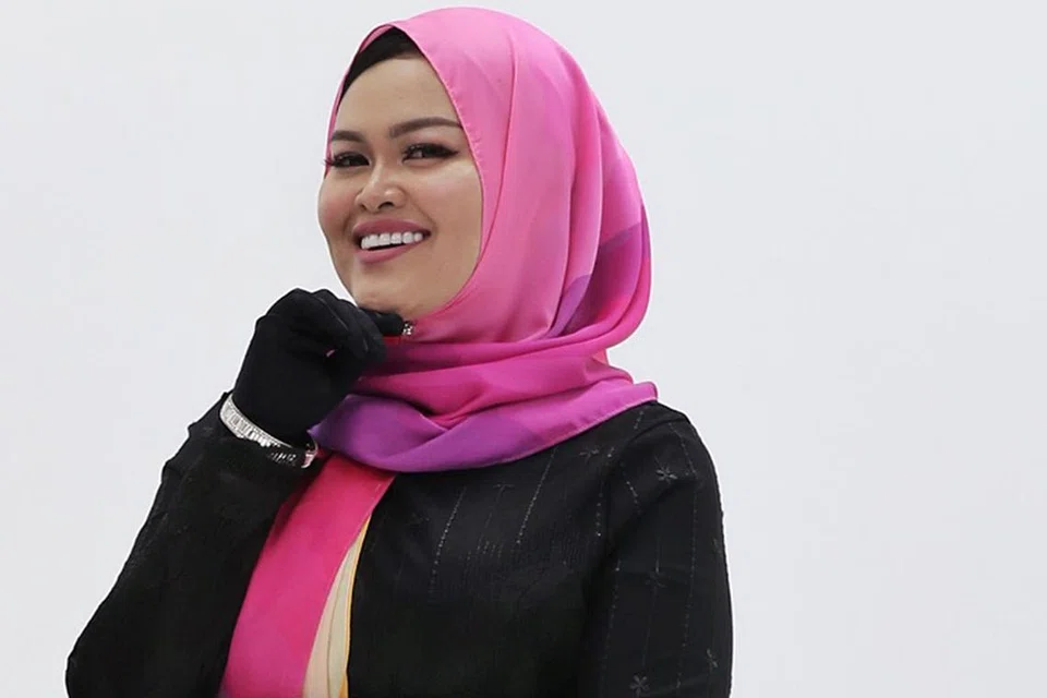 IMMA PINK: Jatuh hati pada lagu Melayu lama kerana bahasa puitisnya.
