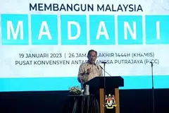 DATUK SERI ANWAR IBRAHIM: Mengenalkan konsep Madani dalam usaha untuk memetakan strategi pentadbiran negara secara berkesan, menekankan kepada pemerkasaan ekonomi dan budaya, yang berteraskan nilai, etika atau akhlak. - Foto NSTP