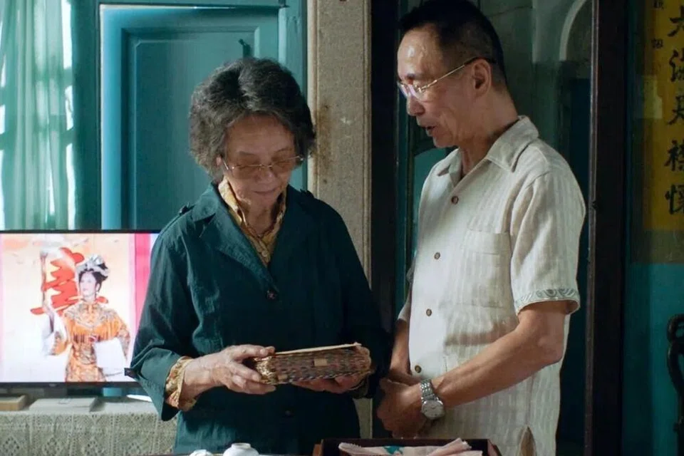 Clover Films dan Golden Village (GV) memohon kelulusan daripada Penguasa Pembangunan Infokom Media (IMDA) untuk menambah sehingga 50 sesi tayangan lagi.
