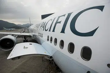 HADAPI SAINGAN SENGIT: Cathay Pacific, yang menghadapi saingan sengit daripada syarikat penerbangan China seperti China Eastern Airlines dan China Southern Airlines, dijangka mendedahkan hasil semakan mengenai kedudukan syarikat ini minggu ini. - Foto BLOOMBERG