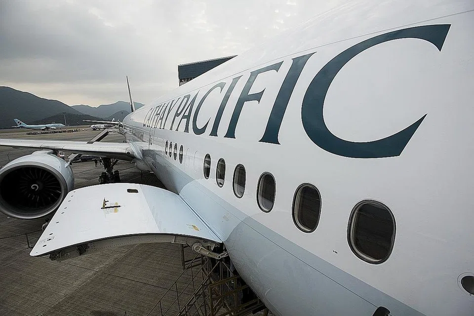 HADAPI SAINGAN SENGIT: Cathay Pacific, yang menghadapi saingan sengit daripada syarikat penerbangan China seperti China Eastern Airlines dan China Southern Airlines, dijangka mendedahkan hasil semakan mengenai kedudukan syarikat ini minggu ini. - Foto BLOOMBERG