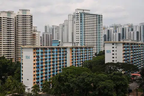 BEKALAN DIGANDA: HDB juga sedang mengkaji cara  memaksimumkan kumpulan flat yang ada di bawah Skim Perumahan Sementara Keibubapaan. 