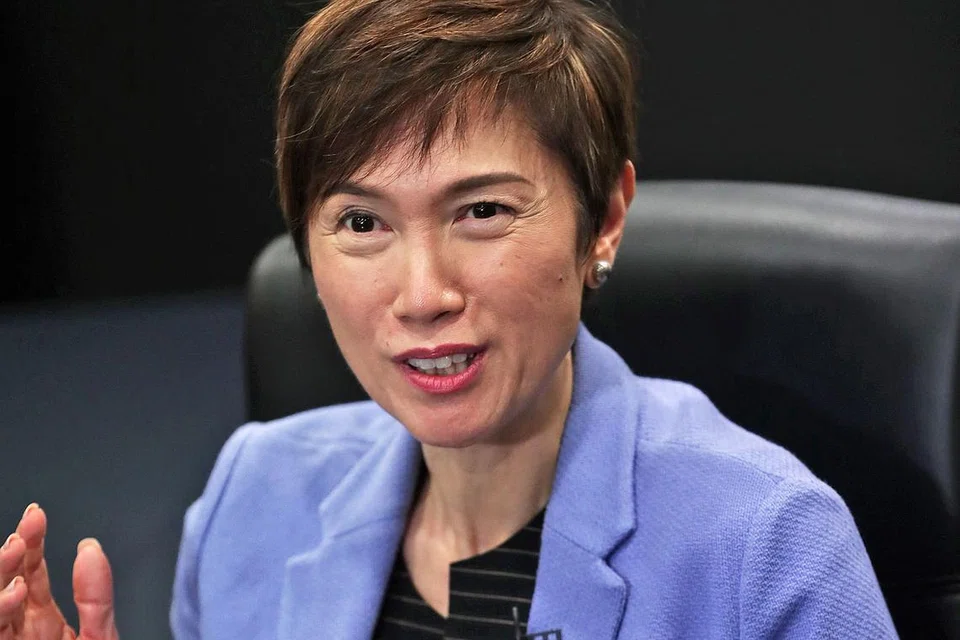 GESA KERJASAMA MAJIKAN: Cik Josephine Teo menekan pemerintah memerlukan kerjasama majikan untuk memastikan Singapura kekal terbuka dengan menyediakan peluang adil kepada rakyat negara ini.