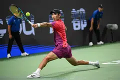 Pemain tenis China, Shang Juncheng, memenangi final Terbuka Chengdu dengan mengalahkan pemain Italy, Lorenzo Musetti. 