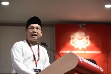 Ketua Pergerakan Pemuda Umno Johor, Encik Noor Azleen Ambros.