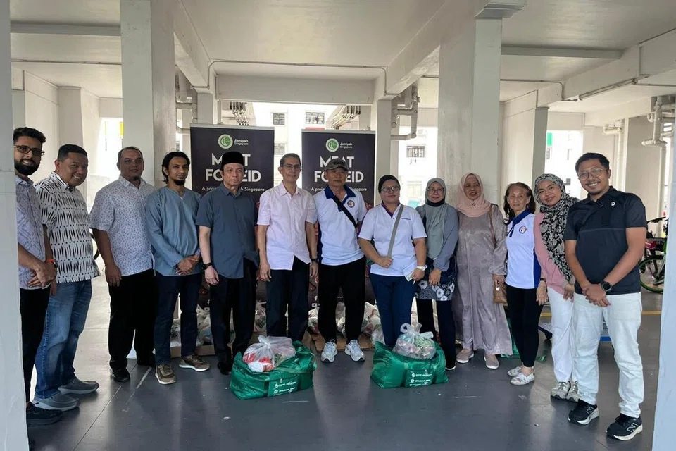 bantuan golongan memerlukan, Meat for Eid, Jamiyah, Dr Mohd Hasbi Abu Bakar, Dr Muhammad Faishal Ibrahim, Eunos Crescent