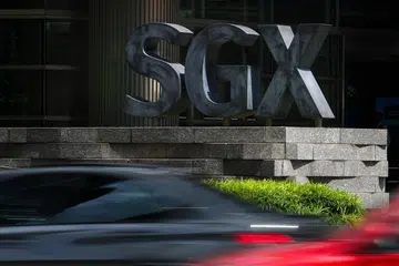Lembaga pengarah SGX mencadangkan dividen suku tahunan akhir sebanyak $0.115 sesaham, meningkat daripada $0.105 sesaham setahun sebelumnya, selain dividen khas sekali sahaja sebanyak $0.125 sesaham.