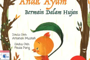Anak Ayam Bermain Dalam Hujan
Nombor Panggilan: J SING AMA
Musim tengkujuh telah tiba di Kampung Anak Ayam. Bapa dan Ibu Ayam tidak membenarkan Anak Ayam bermain di luar dalam hujan. Semasa ibu dan bapanya sedang tidur, Anak Ayam menyelinap keluar dari rumah.