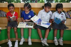 TIDAK UNIK: PIRLS dijalankan ke atas murid Darjah 4 di serata dunia sekali setiap lima tahun. MOE berkata dapatannya tidak unik kepada Singapura, dan kemerosotan dalam keseronokan membaca mungkin sebahagiannya disebabkan pertumbuhan pesat hiburan dan format kandungan lain. 