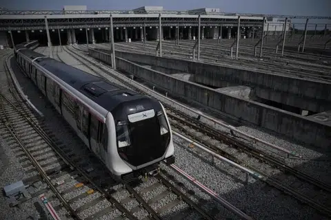 depoh bersepadu east coast, ewl, laluan transit rel