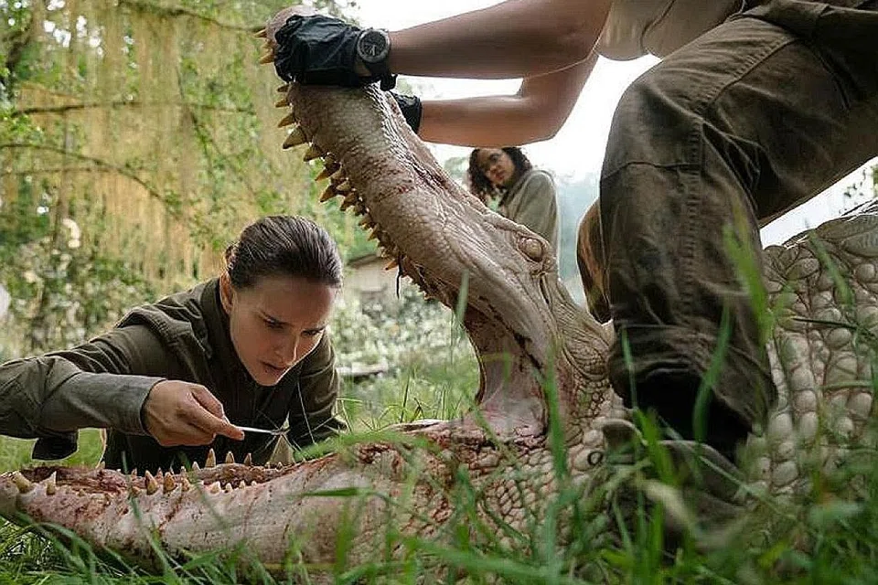 'ANNIHILATION': Dalam filem cereka sains ini, Natalie Portman adalah Lena, yang dalam novel asal merupakan wanita keturunan Asia. - Foto UI