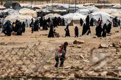 Kumpulan ISIS pernah menguasai wilayah luas di Syria tetapi akhirnya dikalahkan oleh tentera pimpinan Amerika Syarikat.