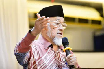 pas, johor, Datuk Dr Mahfodz Mohamed.