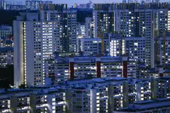BIL DIJANGKA NAIK: Purata bil elektrik bulanan bagi keluarga yang tinggal di flat HDB empat bilik dijangka meningkat sebanyak $1.14 sebelum GST.