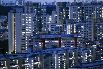 BIL DIJANGKA NAIK: Purata bil elektrik bulanan bagi keluarga yang tinggal di flat HDB empat bilik dijangka meningkat sebanyak $1.14 sebelum GST.