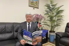 MENARIK PELABURAN:Duta Besar Uzbekistan ke Singapura, Encik Kakhramov Shakirov ingin lebih banyak usaha sama antara syarikat Singapura dengan Uzbekistan. - Foto BH oleh NORHAIZA HASHIM