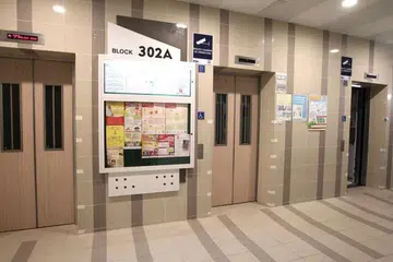 CCS berkata ia bertindak atas aduan yang mendakwa "beberapa syarikat" enggan membekalkan alat ganti lif bagi penyenggaraan dan servis lif di estet HDB.