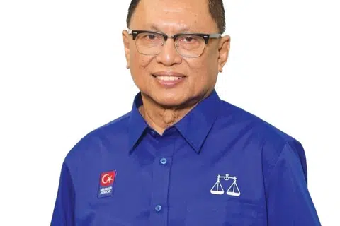 Umno, Datuk Dr Mohd Puad Zarkashi, parti politik